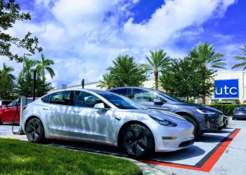 Nowy Samochód z USA